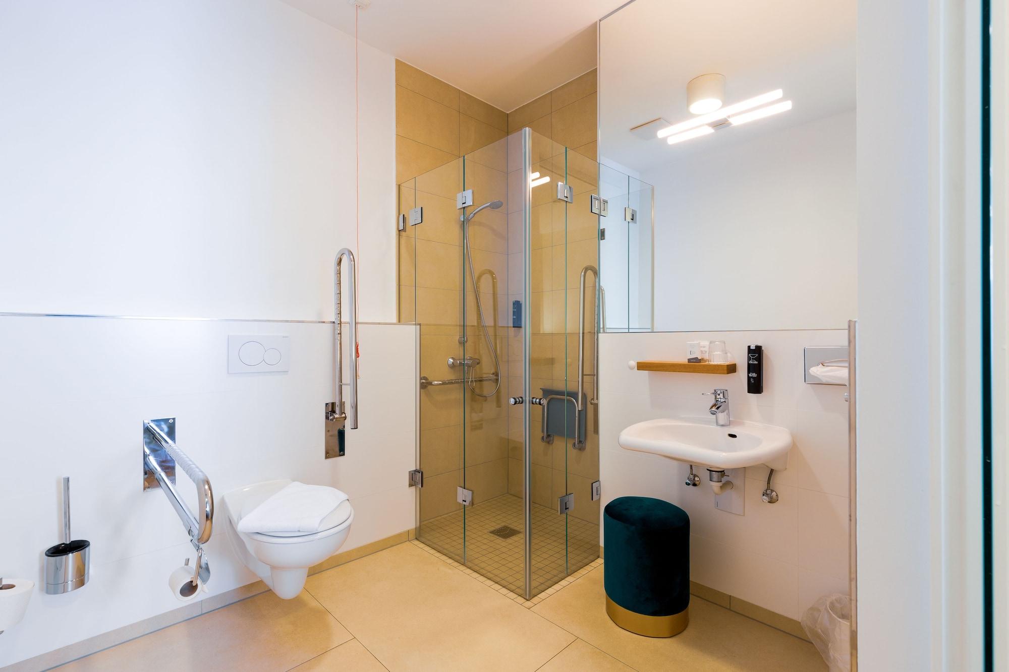Hotel Mk Max-weber-platz 2*